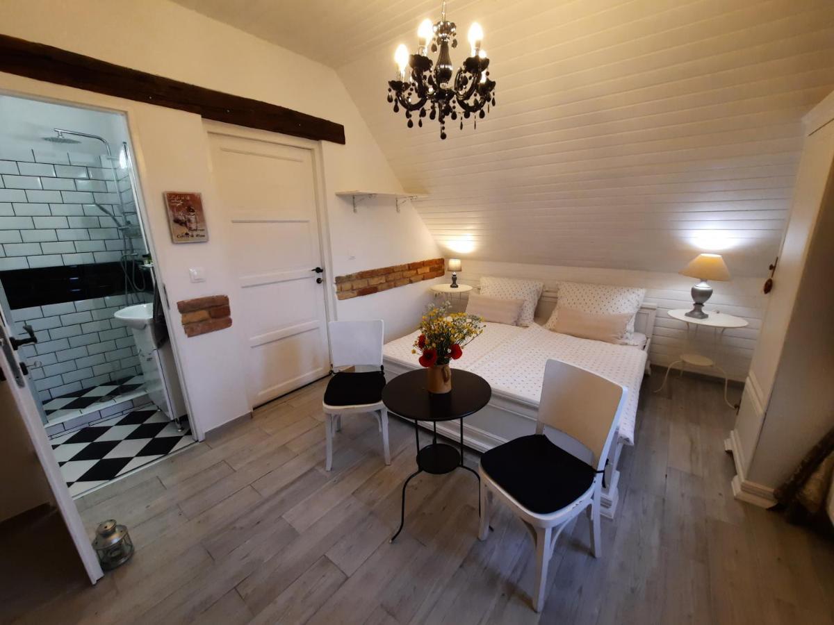 Piac Vendégház Kaptalantoti Exterior foto