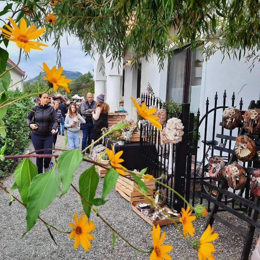 Piac Vendégház Kaptalantoti Exterior foto